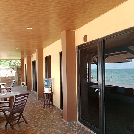 Omah Laut Bondo Jepara - By The Beach, Direct View Of The Sea, Great Base For Water Sports Margokerto Exterior foto