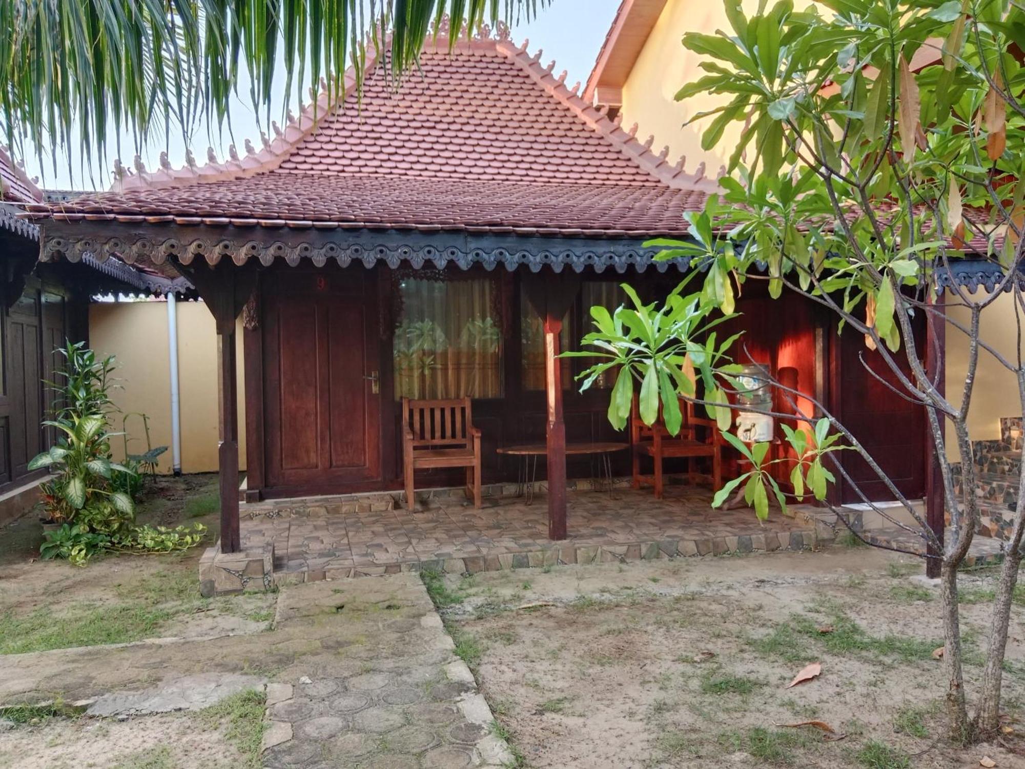 Omah Laut Bondo Jepara - By The Beach, Direct View Of The Sea, Great Base For Water Sports Margokerto Exterior foto